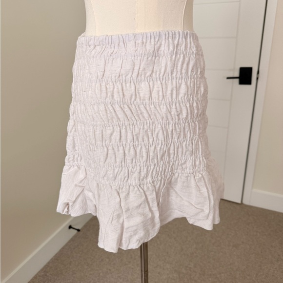Fun White Ruffled Mini Skirt - Picture 5 of 7